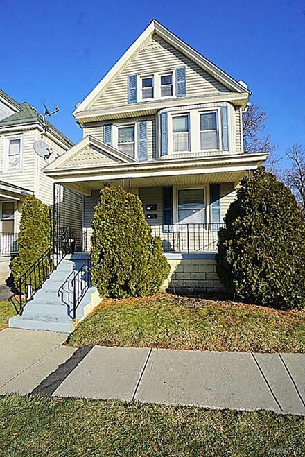 61 Dupont St, Buffalo, NY 14208