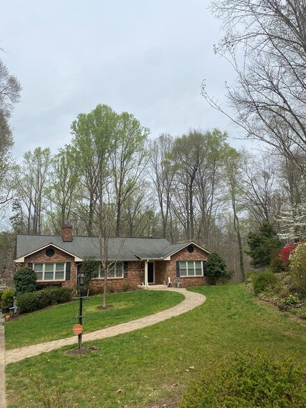 107 Pendleton Rd, Danville, VA 24541