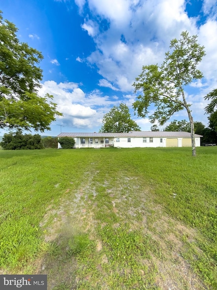 11101 Winchester Grade Rd, Berkeley Springs, WV 25411