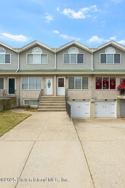 70 Gridley Ave, Staten Island, NY 10303