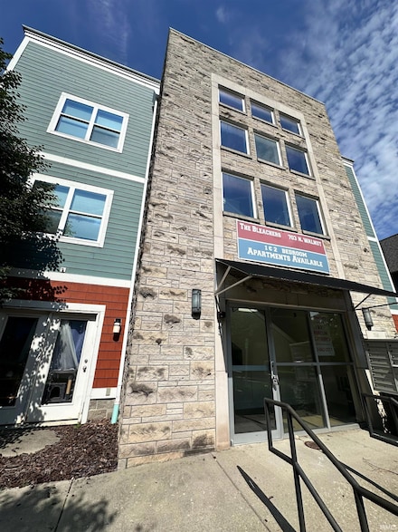 703 N Walnut St, Bloomington, IN 47404