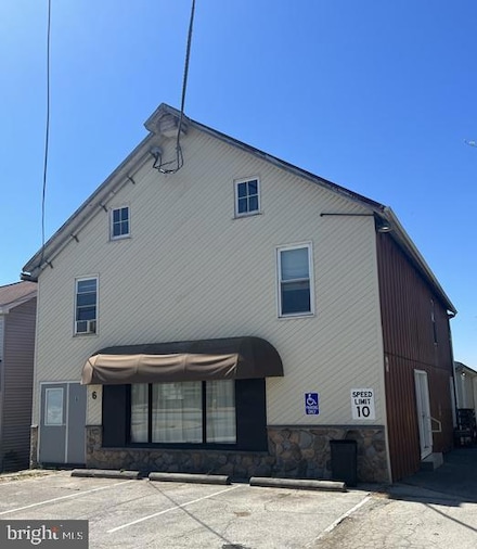 6 York St Unit F, Manchester, PA 17345