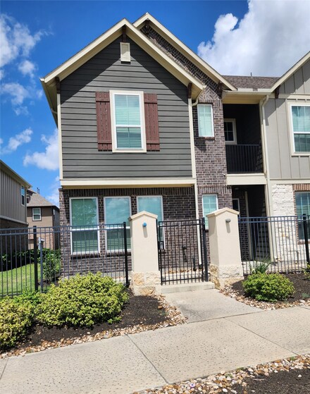 9439 Towne Lake Pkwy, Houston, TX 77433