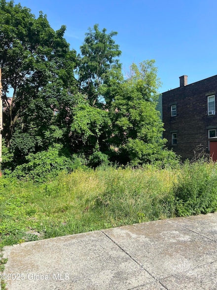 235-235.5 N Pearl St, Albany, NY 12207