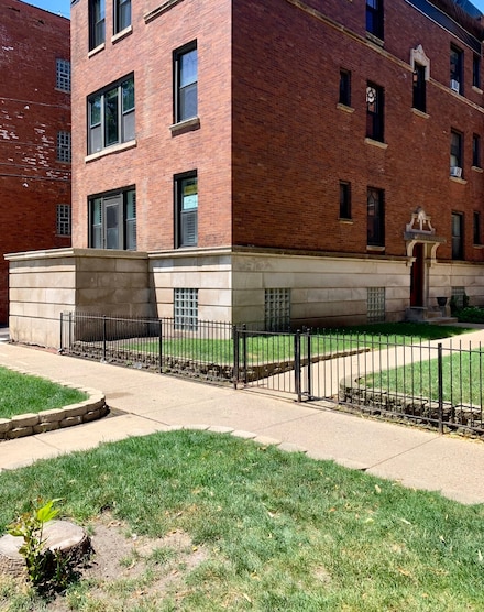 1208 W Waveland Ave Unit 1, Chicago, IL 60613