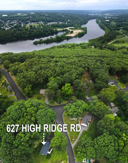 627 High Ridge Rd, Orange, CT 06477