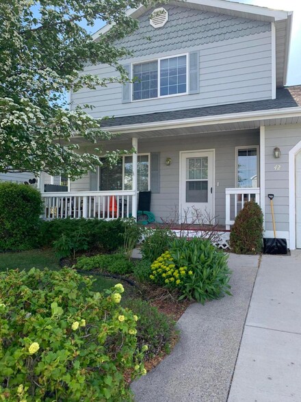 42 Hummingbird Ct, Helena, MT 59602