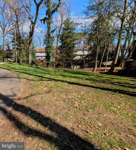 1167 Green Holly Dr, Annapolis, MD 21409