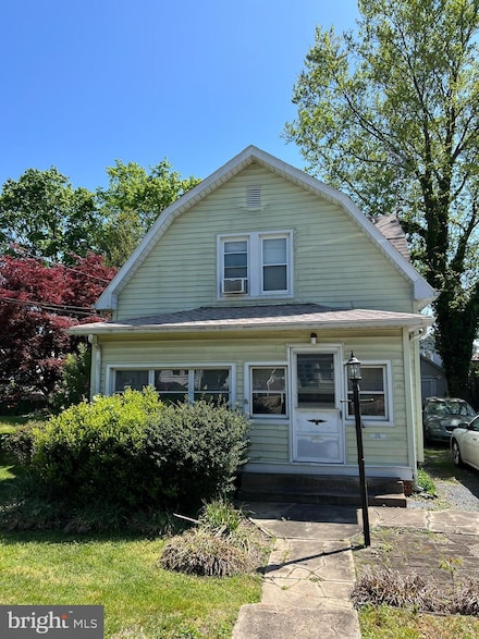 151 Clyde Ave, Halethorpe, MD 21227