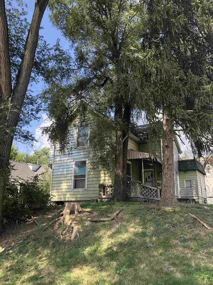 216 S 16th St, Lafayette, IN 47905