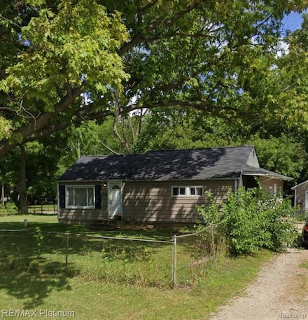 4080 N Jennings Rd, Flint, MI 48504