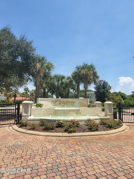 5217 Finisterre Dr, Panama City, FL 32408