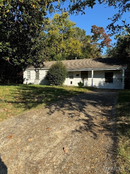 2129 Ester St, Montgomery, AL 36110