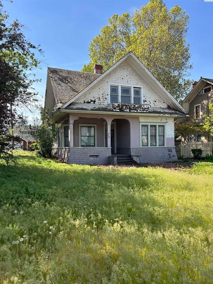 523 W Kennewick Ave, Kennewick, WA 99336