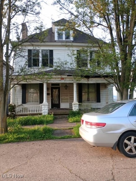 424 Elm St, Martins Ferry, OH 43935