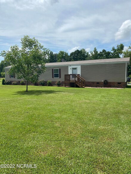 7260 Laburn McLean Rd, Gibson, NC 28343