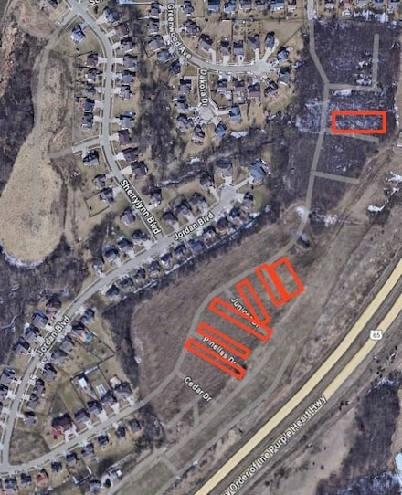 5597 Juniper Dr, Pleasant Hill, IA 50327