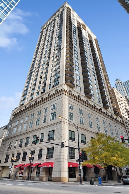 10 E Delaware Place Unit 17E, Chicago, IL 60611