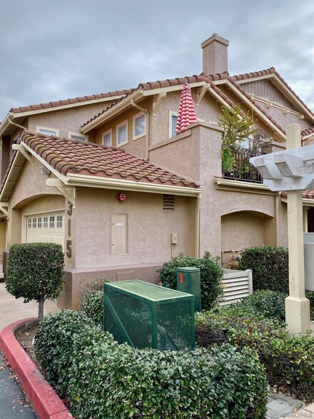 315 Whispering Willow Dr Unit F, Santee, CA 92071