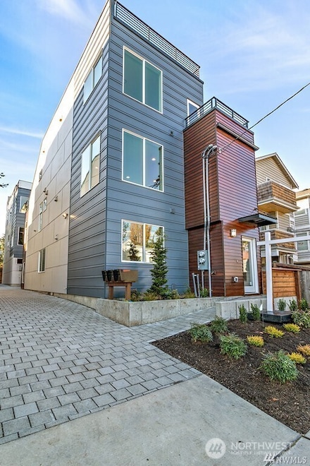 9515 8th Ave NW Unit B, Seattle, WA 98117
