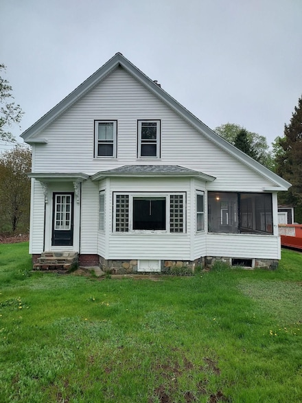 47 St Laurent St, Epping, NH 03042