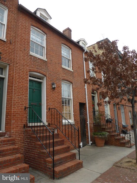 720 S Hanover St, Baltimore, MD 21230