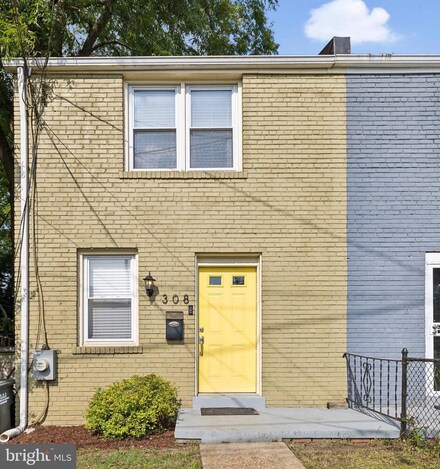 308 63rd St NE, Washington, DC 20019