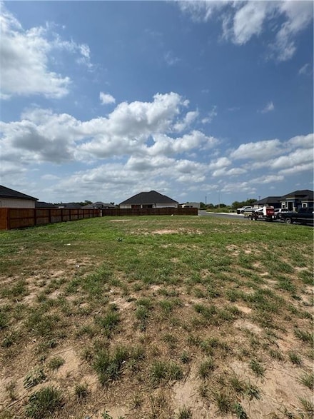 000 Juan Seguin St, Weslaco, TX 78599