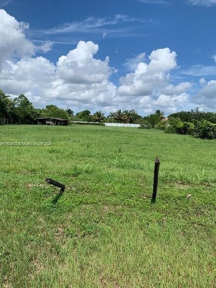 23787 SW 214 Place, Unincorporated Dade County, FL 33031