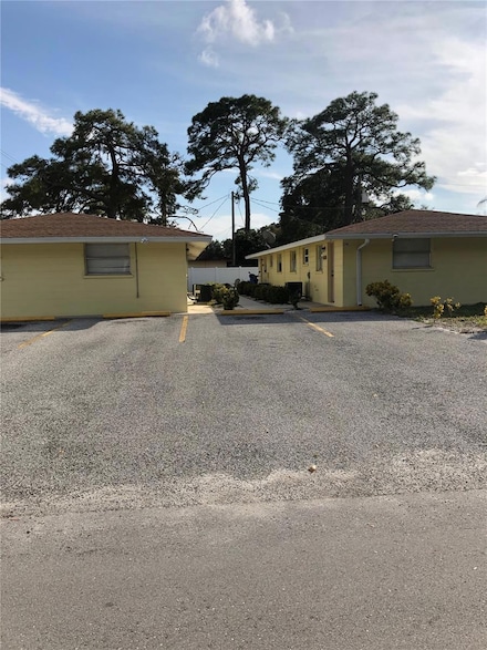 2746 Austin St, Sarasota, FL 34231