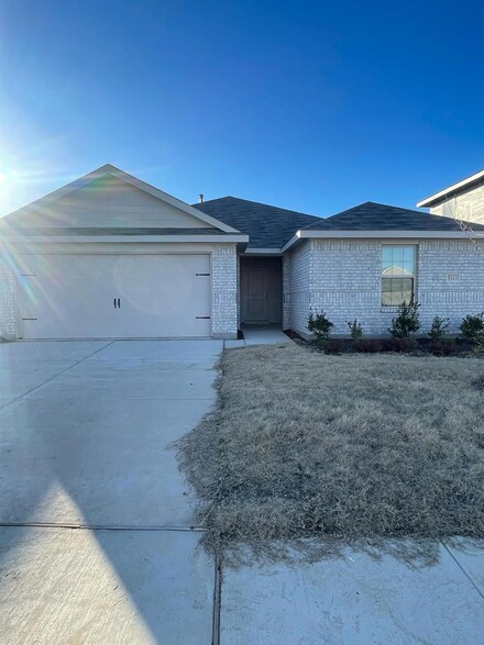 5111 Knob Hill Dr, Denton, TX 76207