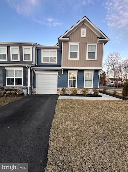 14041 Madrona Ln, Dale City, VA 22193