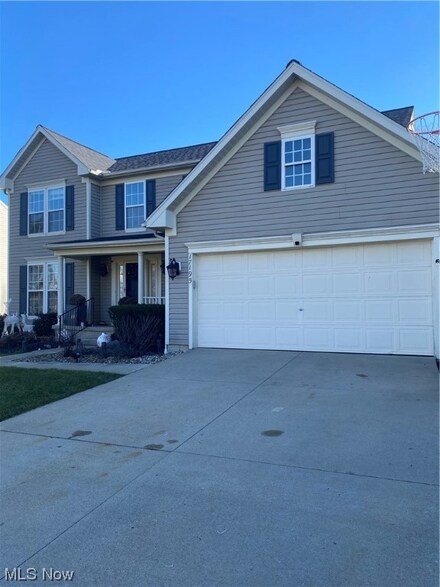 17195 Parklane Dr, Strongsville, OH 44136