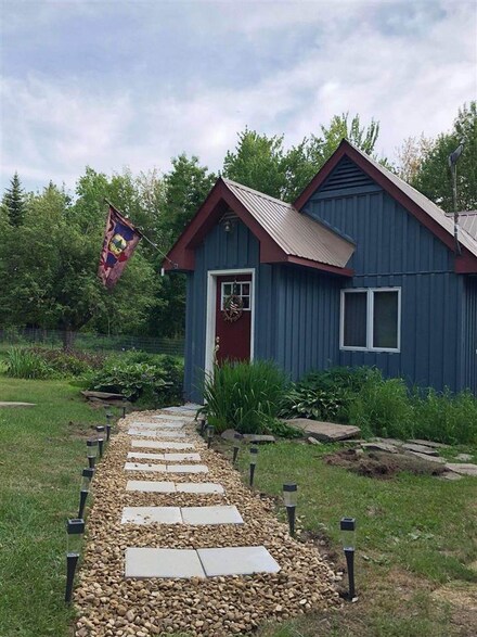 1712 Holt Rd, Marshfield, VT 05658