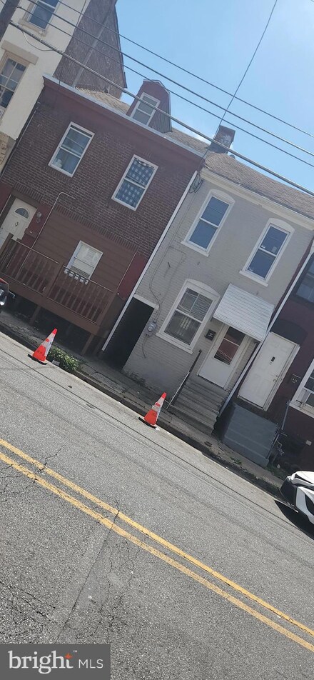 1032 Cotton St, Reading, PA 19602