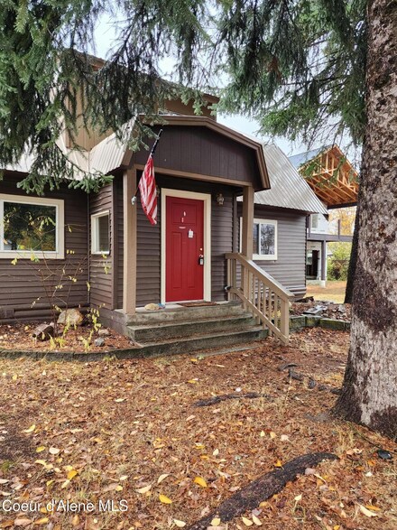 345 E Jefferson Ave, Priest River, ID 83856