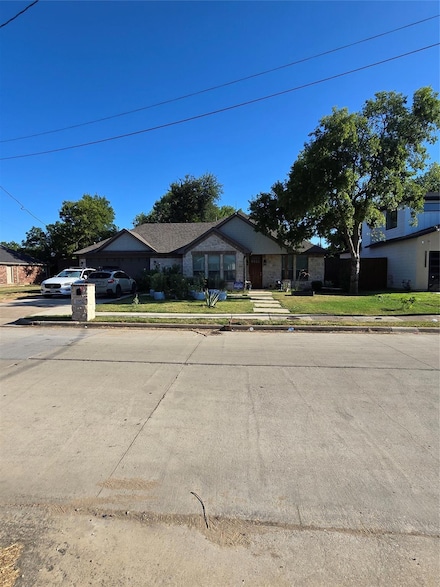1950 Gallagher St, Dallas, TX 75212