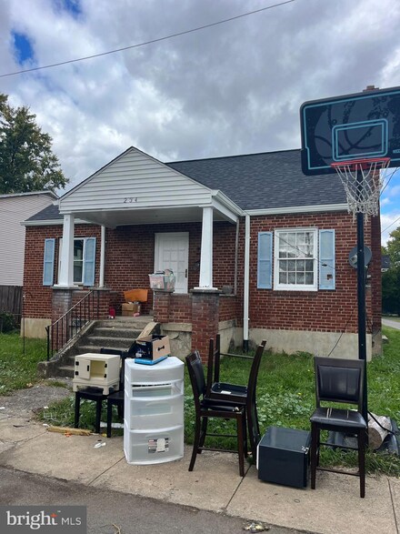 234 Short St, Front Royal, VA 22630