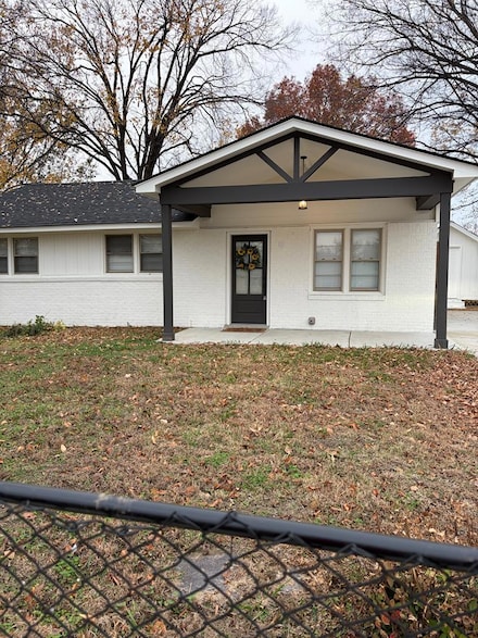 2904 White St, West Memphis, AR 72301