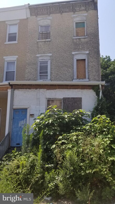 3906 Fairmount Ave, Philadelphia, PA 19104