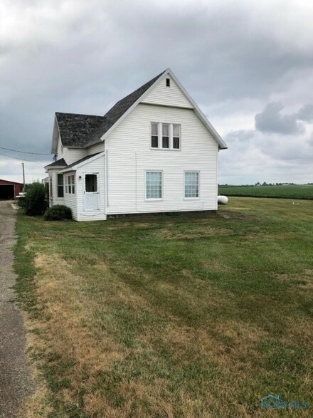 6596 State Route 120, Metamora, OH 43540