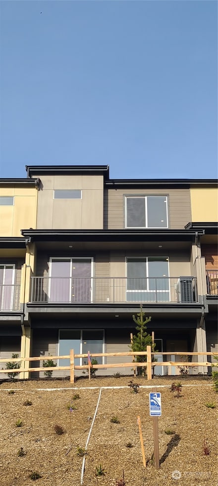 13215 NE 127th Ct Unit D, Kirkland, WA 98034