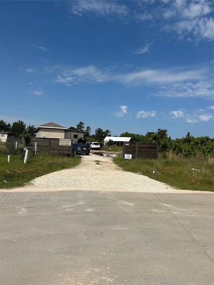 301 Road 5232, Cleveland, TX 77327