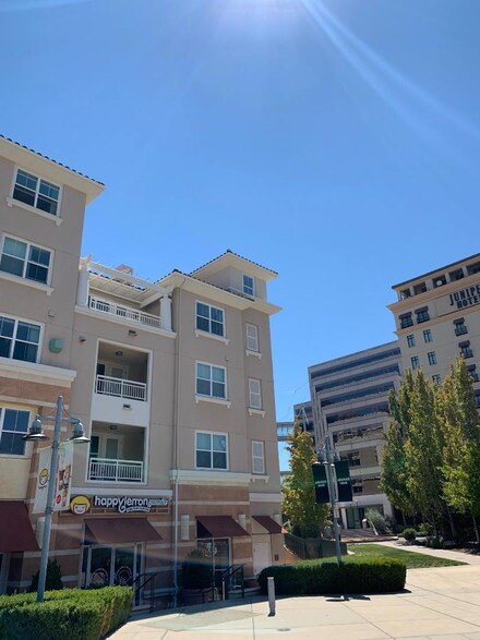 20488 Stevens Creek Blvd Unit 2302, Cupertino, CA 95014