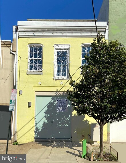 2614 Amber St, Philadelphia, PA 19125