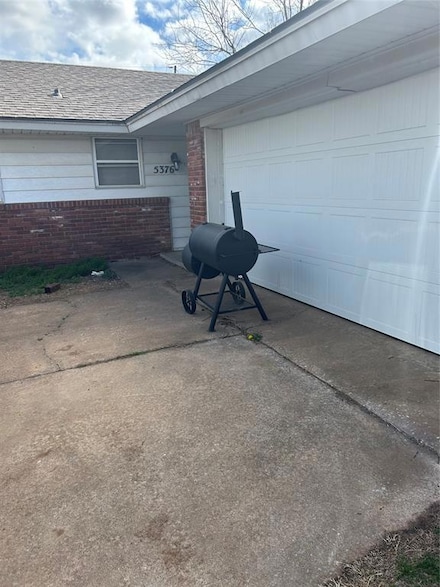 5376 NW 45th St, Warr Acres, OK 73122