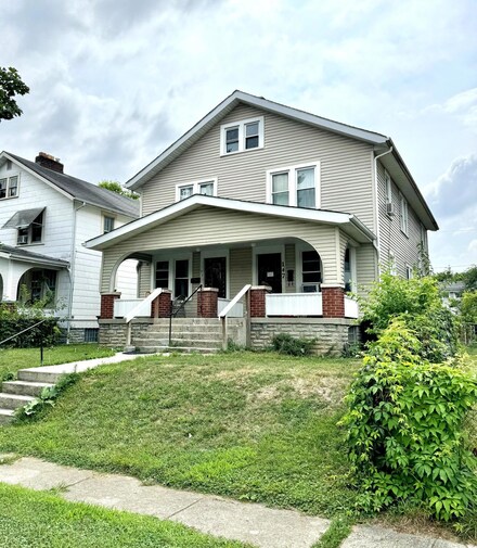 145-147 N Powell Ave, Columbus, OH 43204