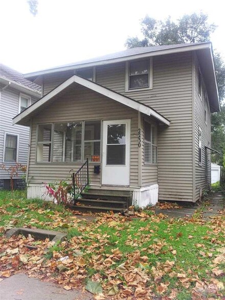 2230 Thompson Ave, Fort Wayne, IN 46802
