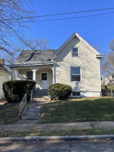 3983 Glenmore Ave, Cincinnati, OH 45211