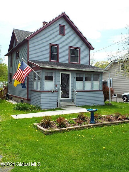 31 2nd Ave, Mayfield, NY 12117
